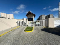 Apartamento com 2 Quartos e 2 Banheiros em Condomínio
