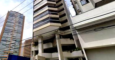 Apartamento 301 com 4 suítes, 5 varandas e 363m² privativos