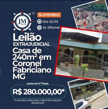 Casa com 4 quartos, 240m², garagem, desocupada