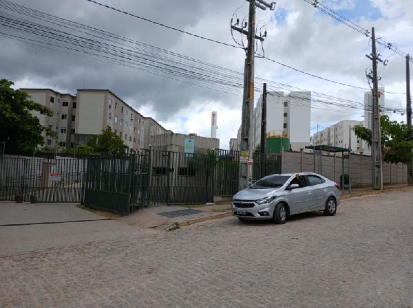 Apartamento com 2 quartos em Camaragibe - 96m²