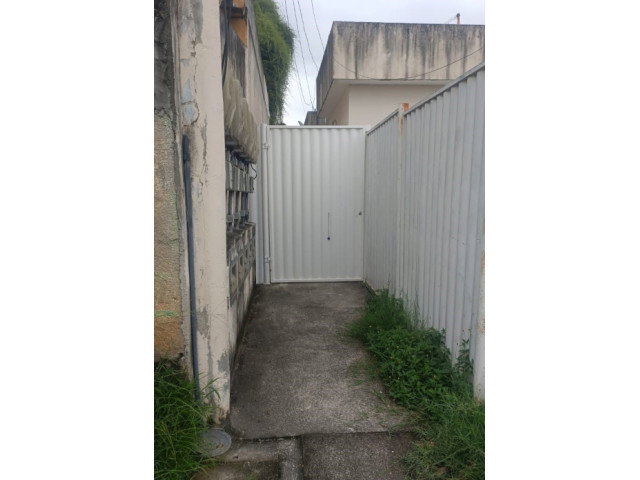 Casa com 50,7 m² de área privativa, 2 quartos, 1 banheiro, desocupada
