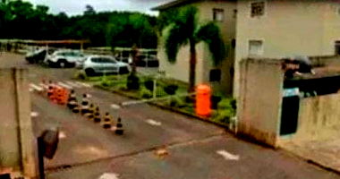 Apartamento 1 vaga, 46m², imóvel ocupado, 2 banheiros estimados