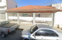 Casa com 3 quartos, edícula e 2 vagas em Guaratinguetá
