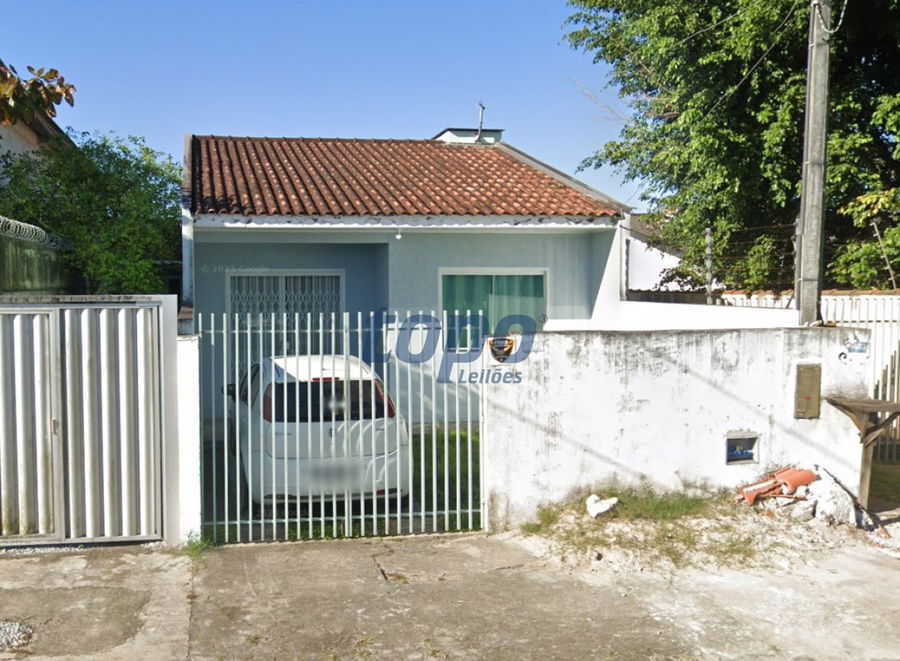 Casa residencial com 50% de quota parte ideal