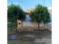 Casa com 2 quartos e 70m² de área privativa