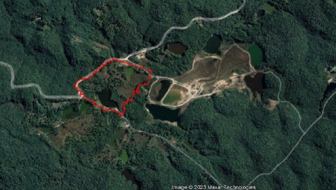 Imóvel Rural com 494,57m² Construídos em Terreno de 117.966m²