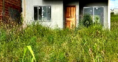 Casa 2 quartos com área construída de 56m², terreno 350m²