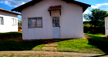 Casa em Prado Ferreira com 43,26m² de área total