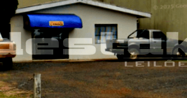 Imóvel Comercial com Estacionamento em Candói/PR