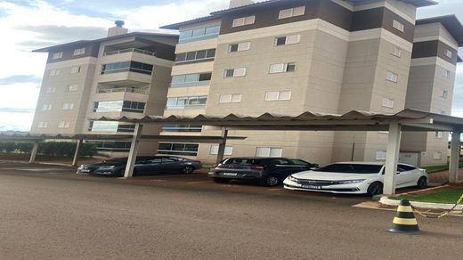Apartamento com 2 quartos, 1 suíte, 79,60m²