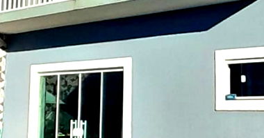 Sobrado em alvenaria com piscina e edícula