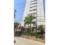Apartamento com 2 quartos, 1 banheiro e vaga de garagem