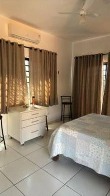 Casa com 4 quartos, 3 banheiros e piscina em condomínio - Alvorada do Sul