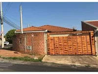Casa em Leilão com 70m² Construída em Monte Alto/SP