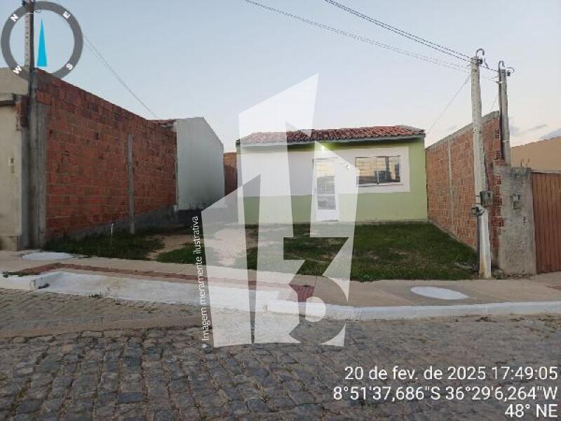 Casa em Garanhuns/PE com 2 quartos e 50m² de área construída