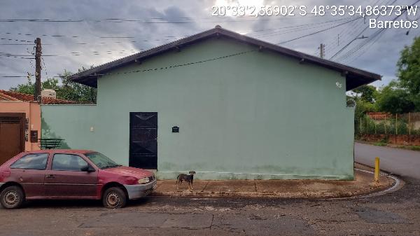 Casa com 2 quartos, 68,89m², terreno 148,2m², desocupada