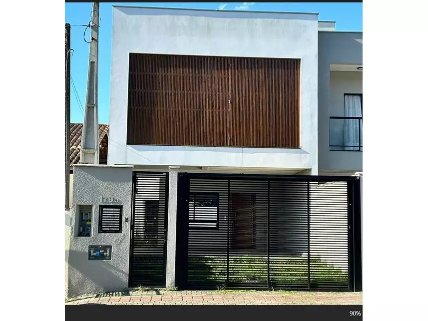 Casa em Condomínio Desocupada com 2 Vagas