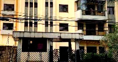 Apartamento com 3 vagas, 437m²