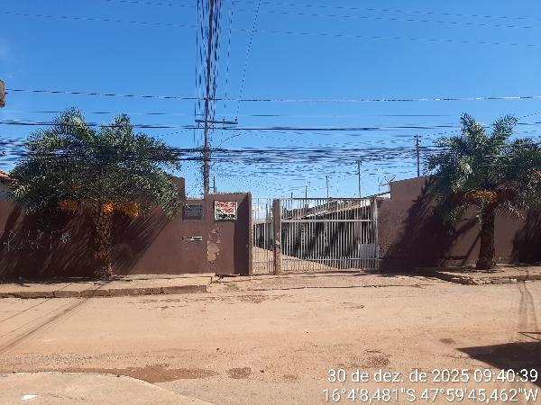 Casa com 2 quartos, 53,24m², terreno 138m², desocupada