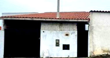 Casa com 2 quartos em Lorena