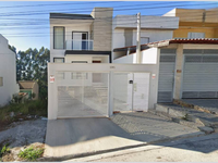 Casa em Caieiras com 203.8m² de área construída