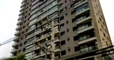 Apartamento com 2 vagas em leilão em Barueri/SP