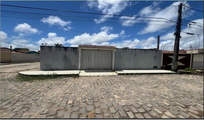 Casa com 262,5 m² ocupada em Natal/RN