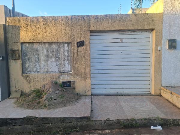 Casa com 3 quartos, 2 banheiros e 86,87 m²