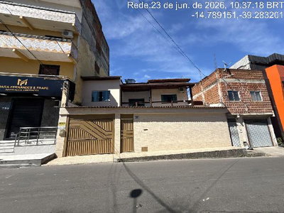 Casa com 3 quartos, 2 banheiros e 162,52 m²