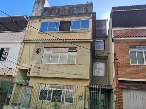 Apartamento 3 quartos, 2 banheiros, 120m² -