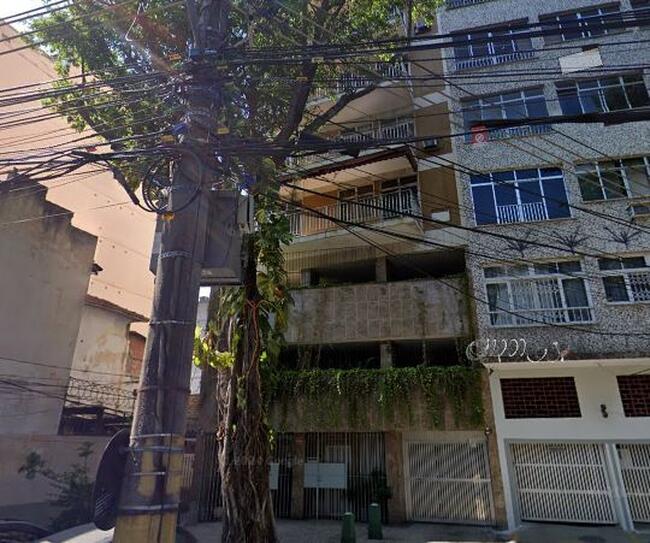 Apartamento com 85m², 2 quartos, suíte, vaga e varanda