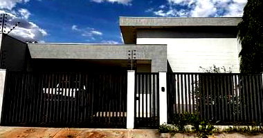 Casa em Rondonópolis com 3 quartos e 289m² de área construída
