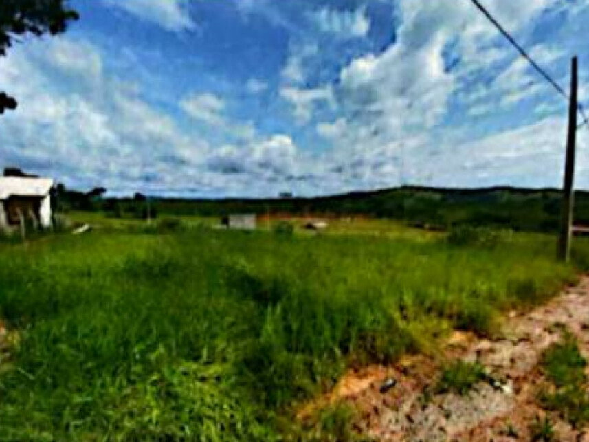 Terreno em leilão com 1000m² em São Sebastião da Bela Vista/MG