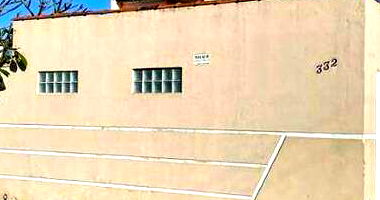 Casa Ocupada com 2 Vagas e Ampla Área em Pelotas