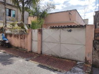 Casa em Rocha com 3 dormitórios e 1 vaga de garagem