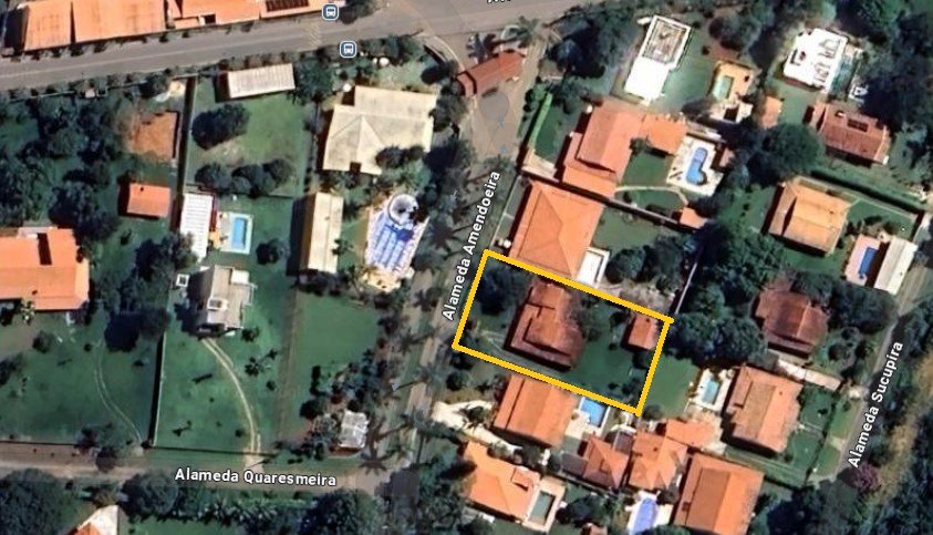 Casa com 3 quartos em Condomínio Fechado