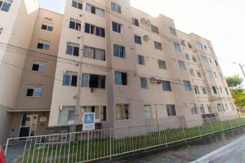 Apartamento com 2 Quartos e Vaga em São Gonçalo
