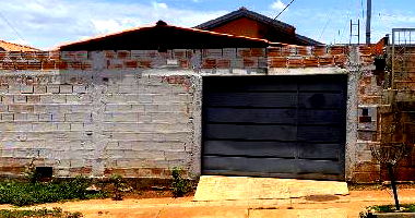 Casa com 2 Quartos e 1 Vaga em Montes Claros