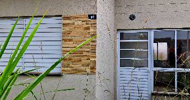 Casa com 2 Quartos e Área de Serviço em Sorocaba