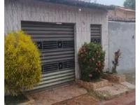 Casa em leilão com 219m² construída e 566m² de terreno