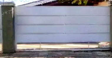 Casa com 451,76m² construídos em Atibaia