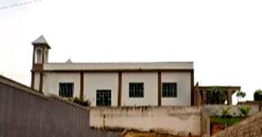 Terreno de 410,7m² ocupado em leilão com matrícula oficial