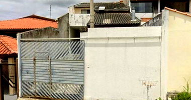 Casa 193m² Desocupada em Taubaté/SP