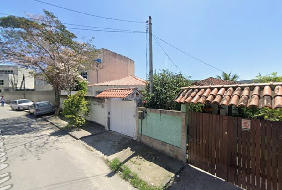 Casa em Piratininga, Niterói/RJ com 382m² de terreno e 168m² construída