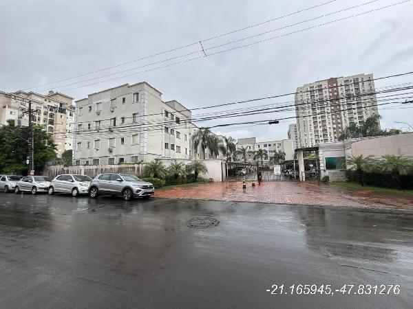 Apartamento com 2 quartos e 1 vaga, 46m² privativos