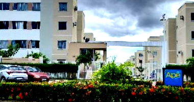 Apartamento com 2 quartos e 1 vaga em Maracanaú/CE