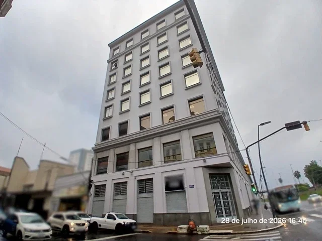 Salas comerciais de 479 m² locadas no Centro
