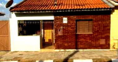 Casa Ocupada com 70m² de Área Construída em Guaxupé/MG