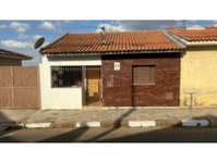 Casa Ocupada com 70m² de Área Construída em Guaxupé/MG