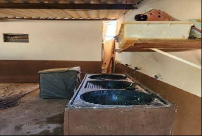 Casa térrea com 3 quartos, suíte, garagem para 3 carros e área de serviço